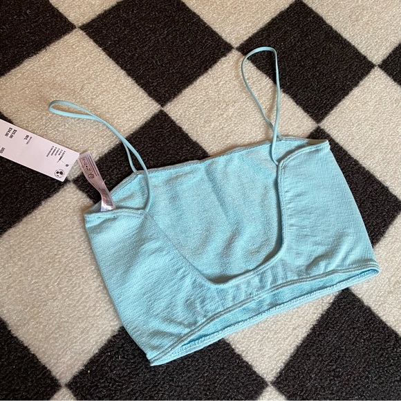 uo seamless low back top - Picture 4 of 6